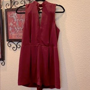 ⚡️4/$20 TOPSHOP Wine romper zip up lace back; keyhole front